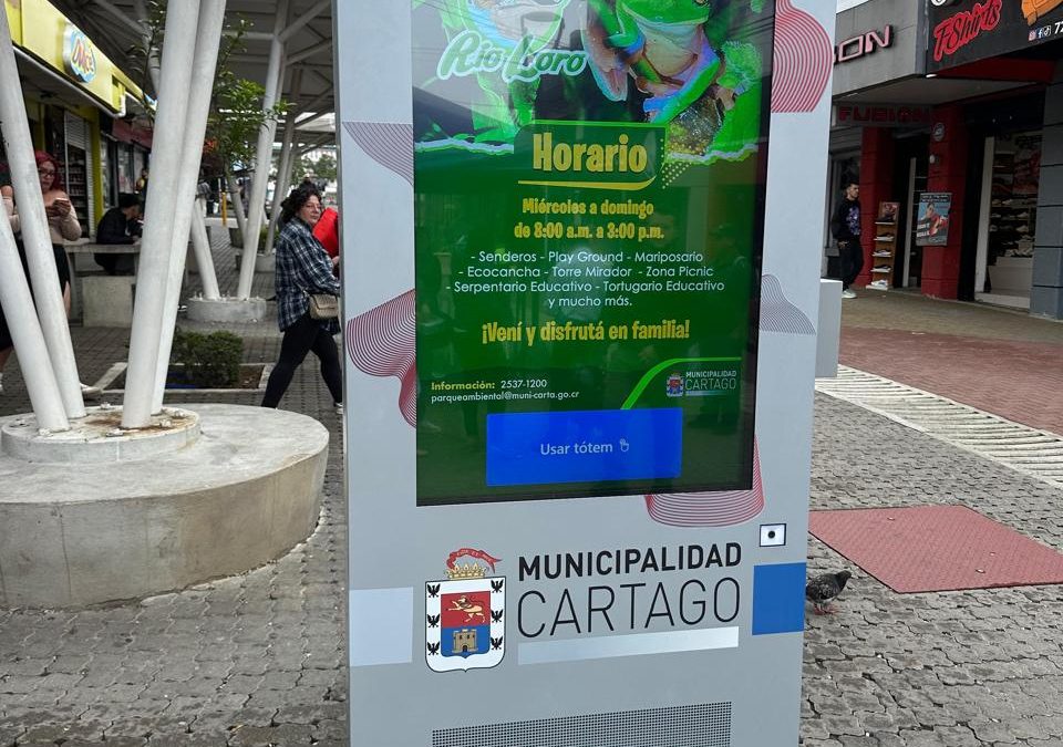 De la comunidad al clic: el tótem que transforma la vida urbana